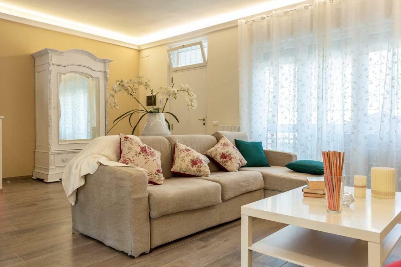 La Camelia Bianca Villa โรม ภายนอก รูปภาพ