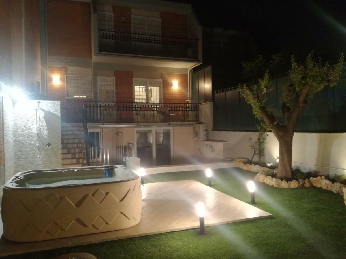 La Camelia Bianca Villa โรม ภายนอก รูปภาพ